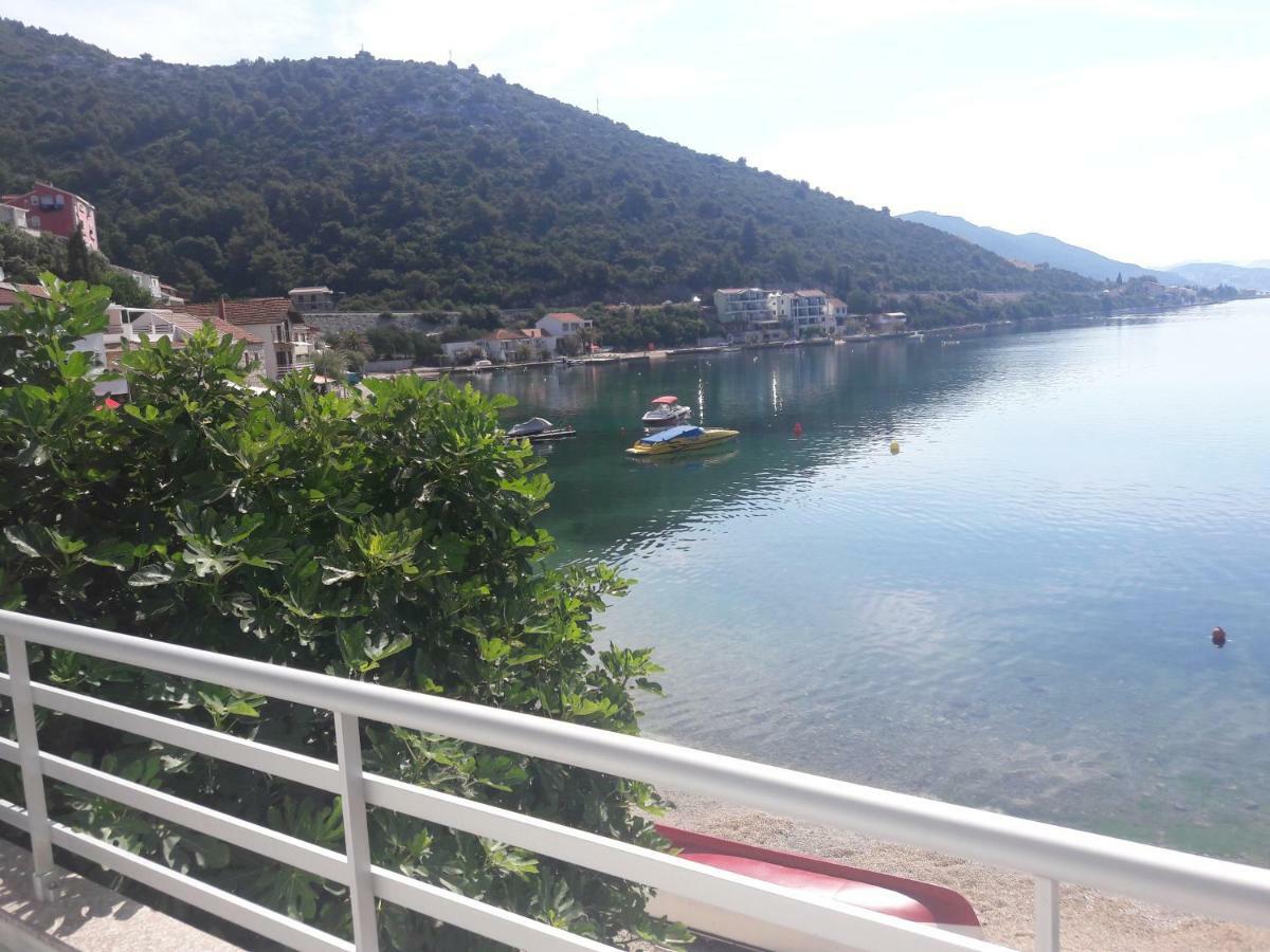 Apartments Villa Plava Klek Bagian luar foto